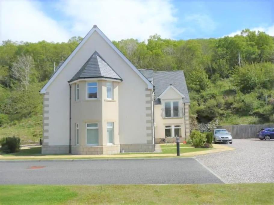 Beautiful Loch Side Apartment With Panoramic Views Fort William Dış mekan fotoğraf